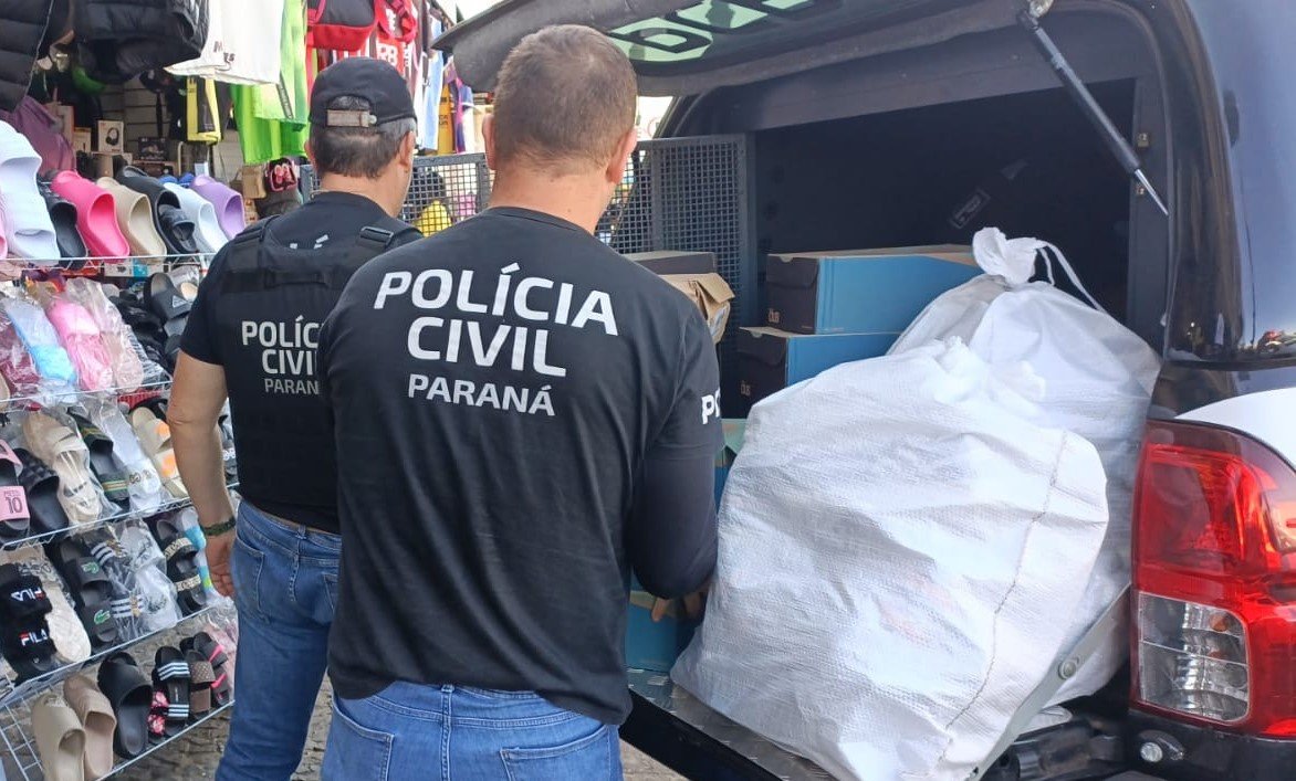 Polícia Civil apreendeu calçados falsificados no Paraná