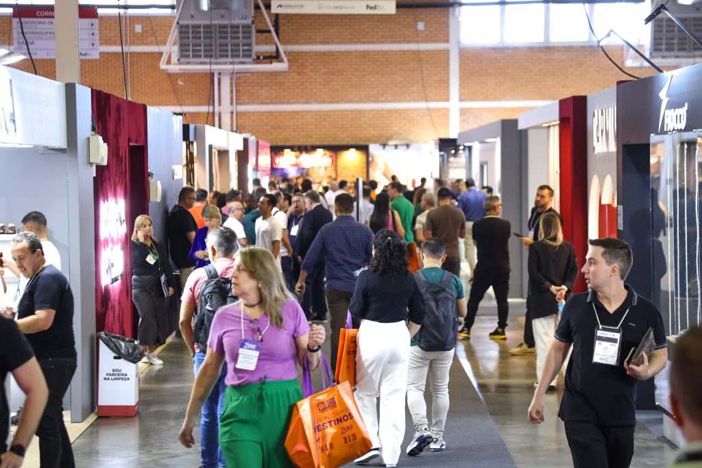 Feira Zero Grau recebe lojistas do Brasil e importadores de todo o mundo