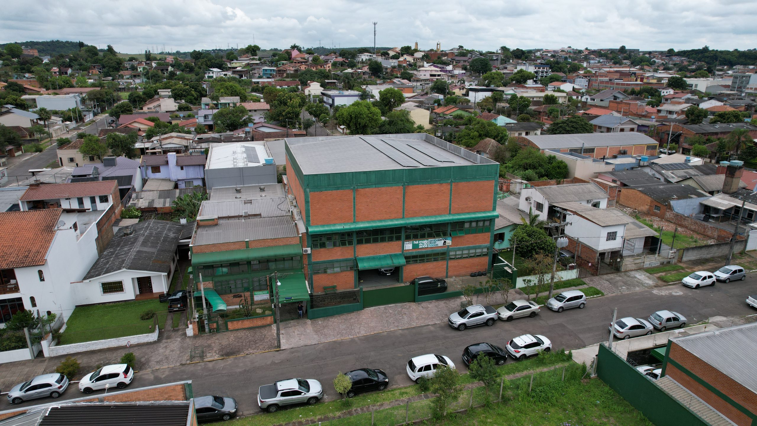 Fabricante de embalagens comemora 35 anos e projeta expansão