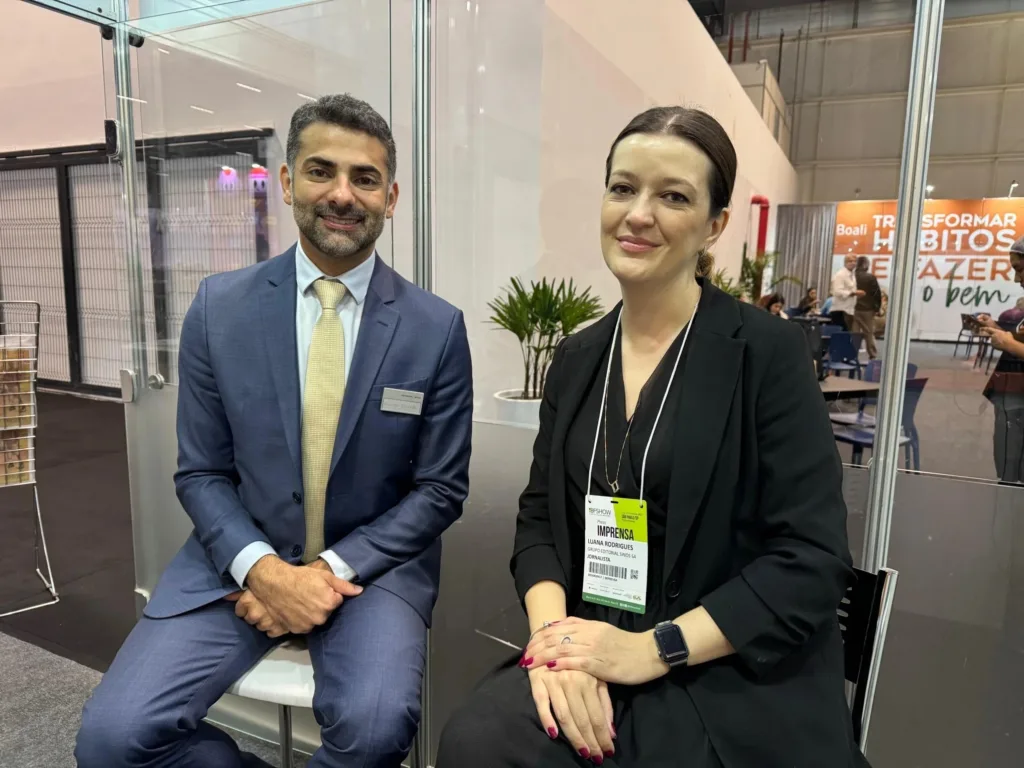 Rico Azeredo (NürnbergMesse Brasil) e Luana Rodrigues (Exclusivo)