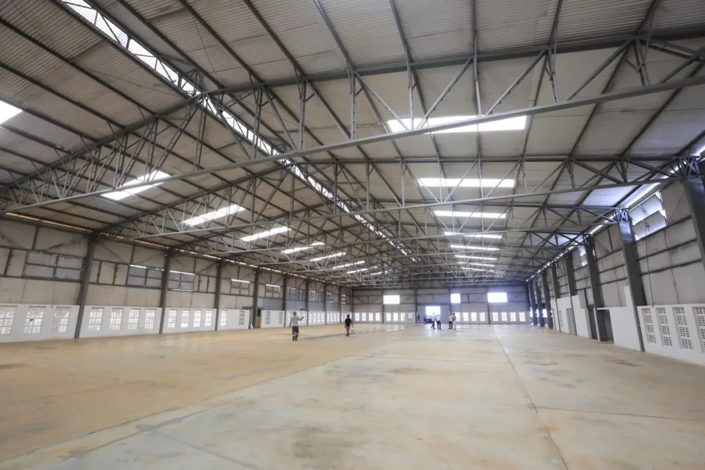Pavilhão de 10 mil metros quadrados vai abrigar fábrica da Di Valentini