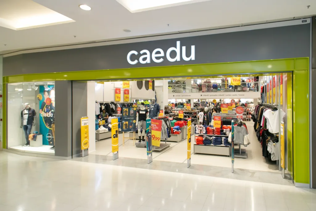 Caedu é composta por uma rede de 98 lojas