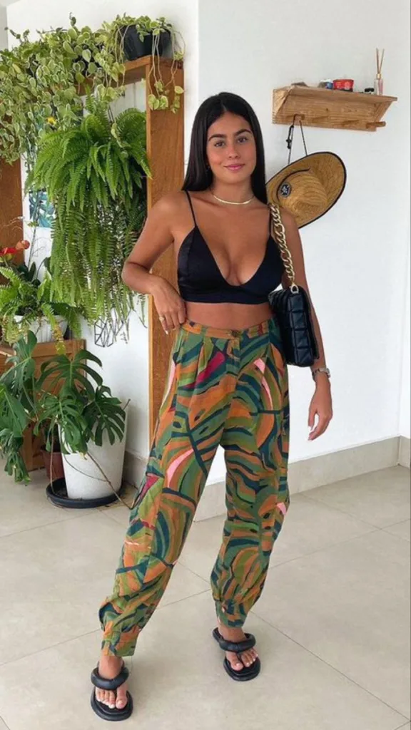 3 chinelos para elevar seu look no verão