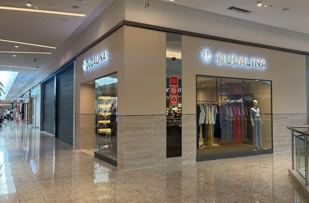 Dudalina Shopping Palladium, em Umuarama/PR