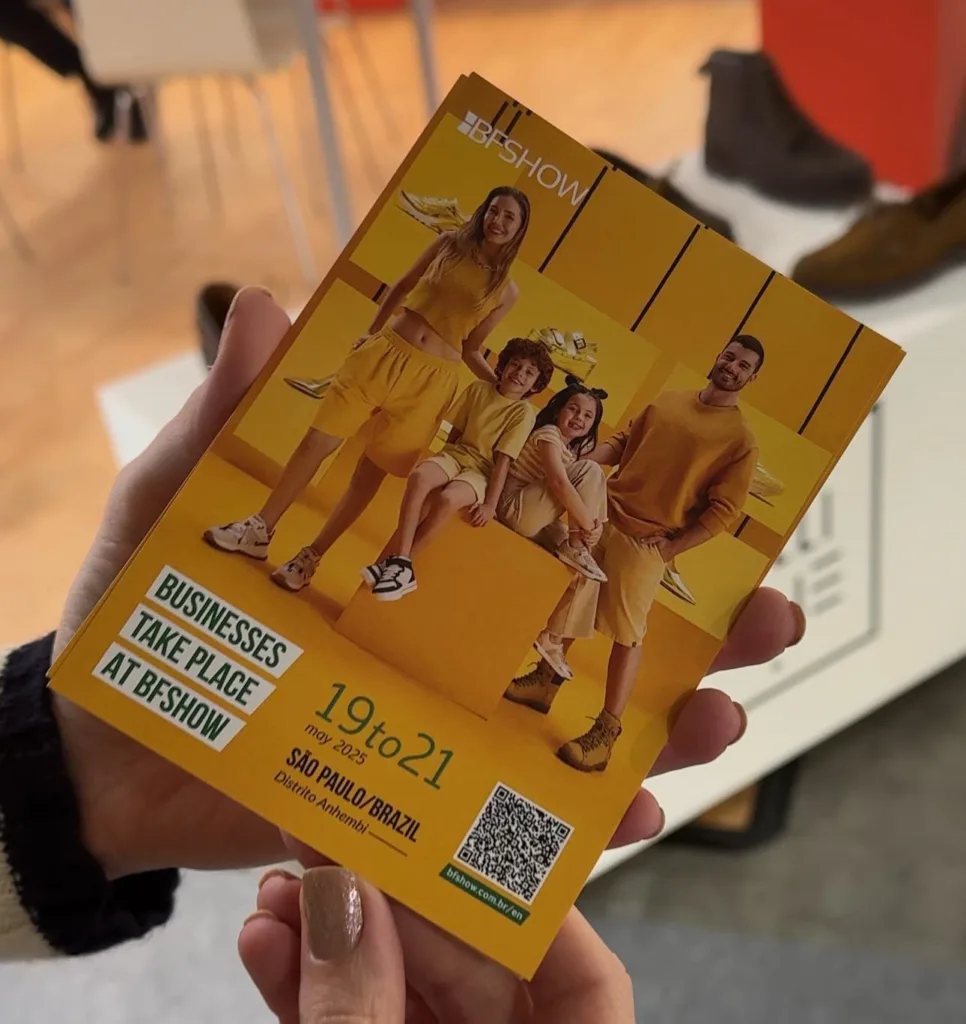 Folder da quarta edição da BFSHOW distribuído na 99ª Micam Milano
