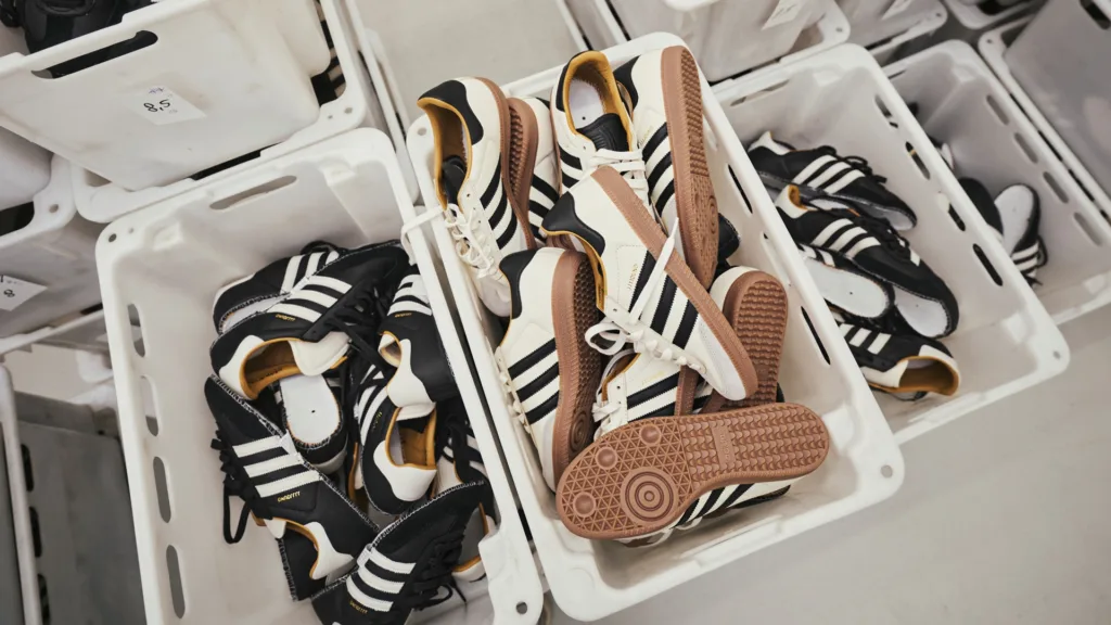 Adidas não informou consumidores turcos sobre utilização de couro de porco no Samba OG