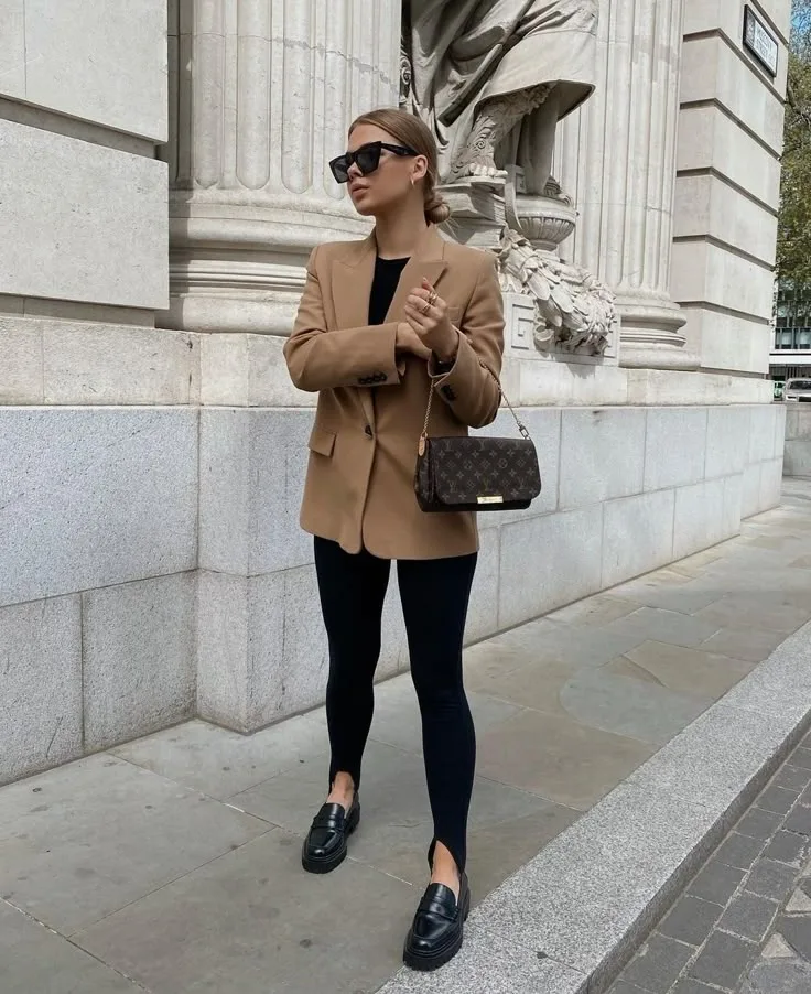 Calça fusô está na moda em 2025