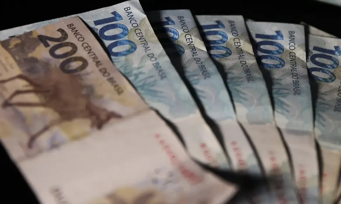 Em maio, dívida pública brasileira aumentou quase 5% na comparação com dezembro de 2024