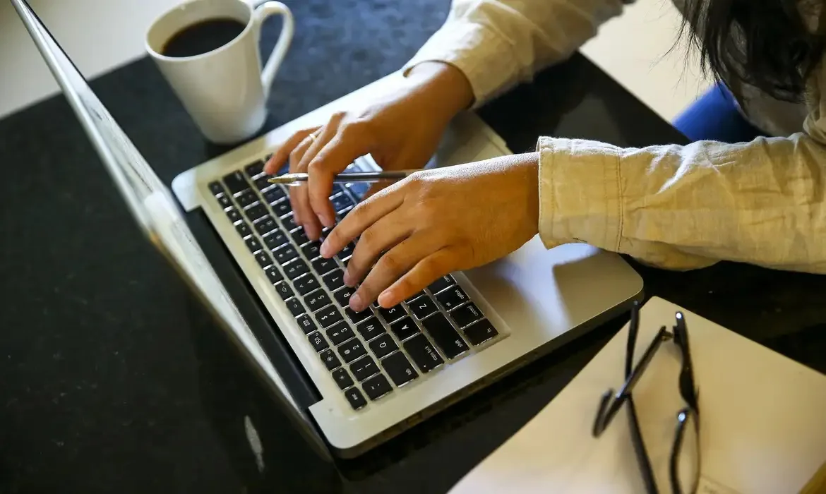 Entre janeiro e junho foram contabilizados quase 200 milhões de pedidos por e-commerce no Brasil