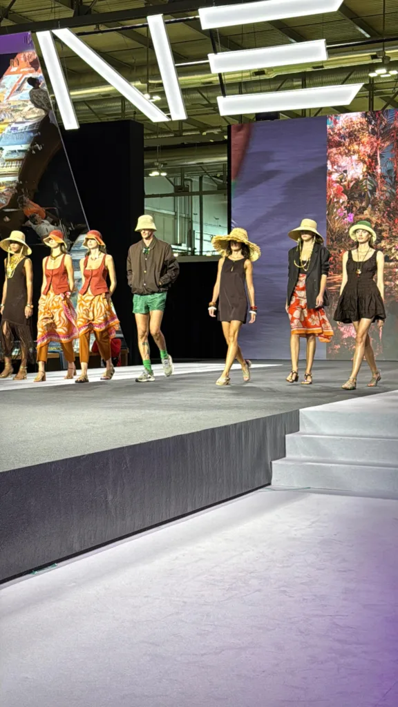 Desfile de moda no primeiro dia da Micam Milano
