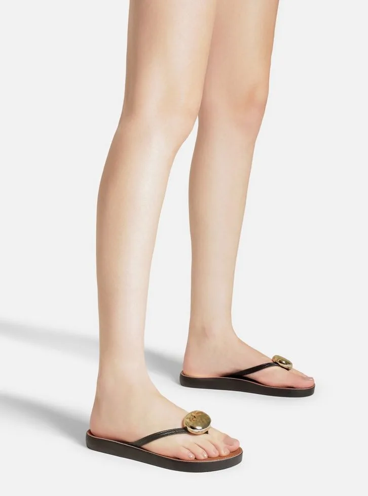 Chinelo de tira finas