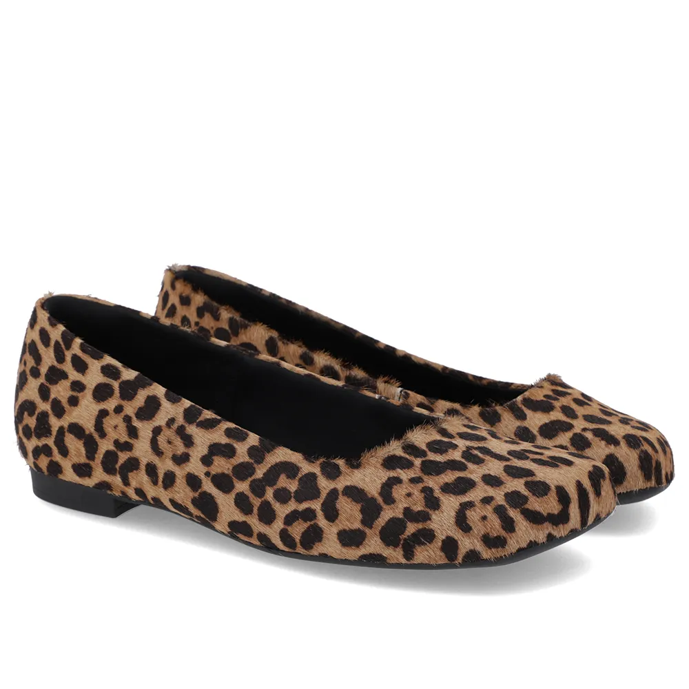 Sapatilha Pelo Leopardo Couro Bico Quadrado, Usaflex, R$ 339,99