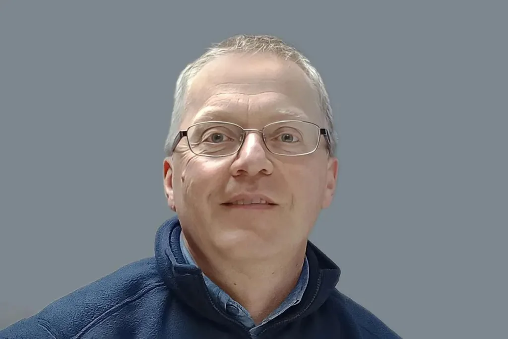 Geoff Holmes