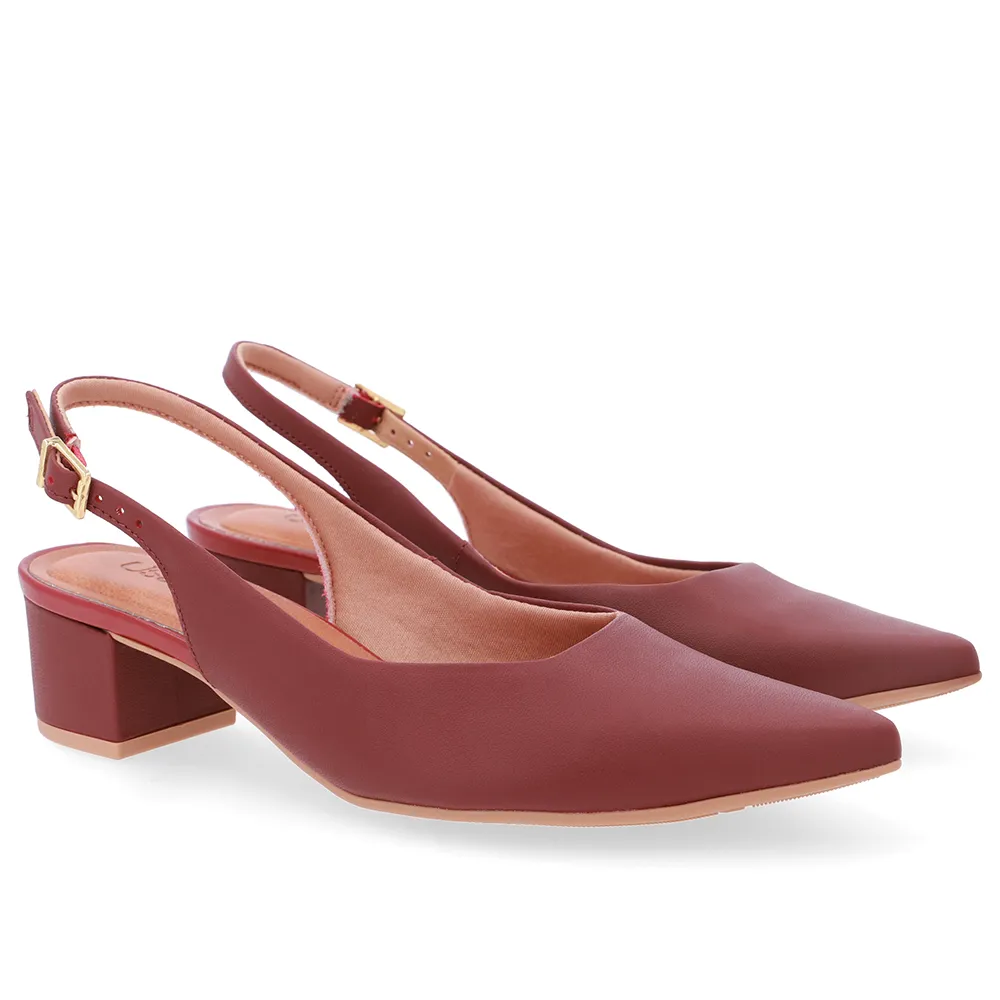 Slingback é um dos calçados mais versáteis