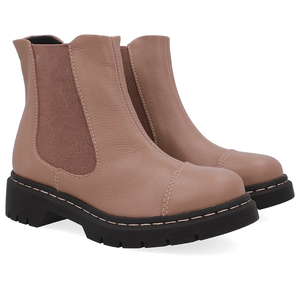 Bota Marrom Couro Salto Bloco Tratorado El&aacute;stico, R$ 399,99