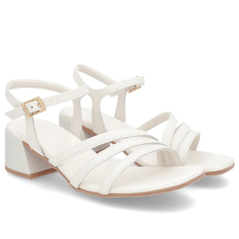 Sand&aacute;lia Salto Bloco Couro Off-White Tiras, Usaflex, R$ 199,99