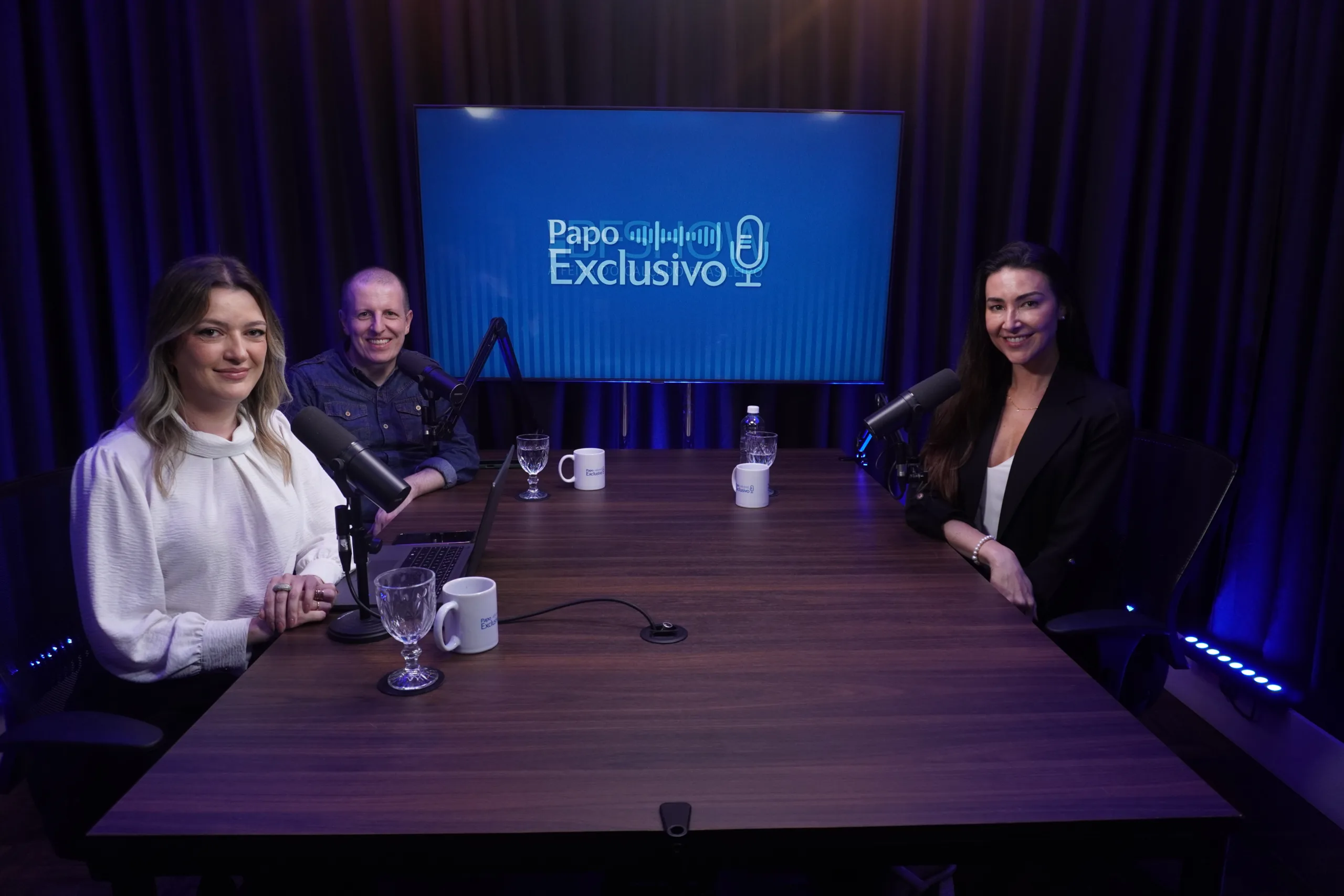 Luana, Pozzebon e Letícia no episódio de estreia do Papo Exclusivo