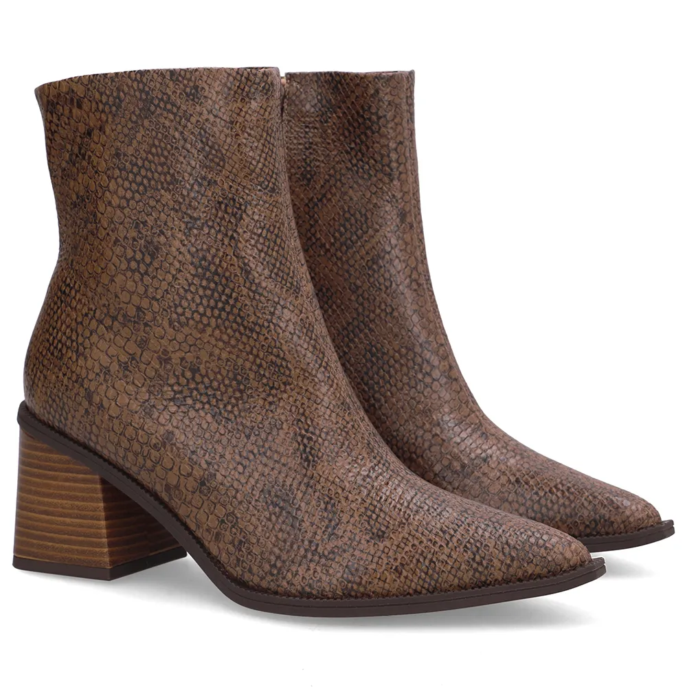 Bota Marrom Couro Salto Bloco Bico Fino, Usaflex, R$ 599,99