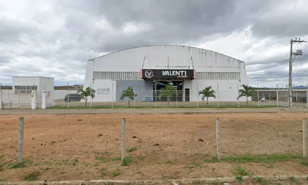 Fábrica da Valenti Calçados em Pentecoste/CE