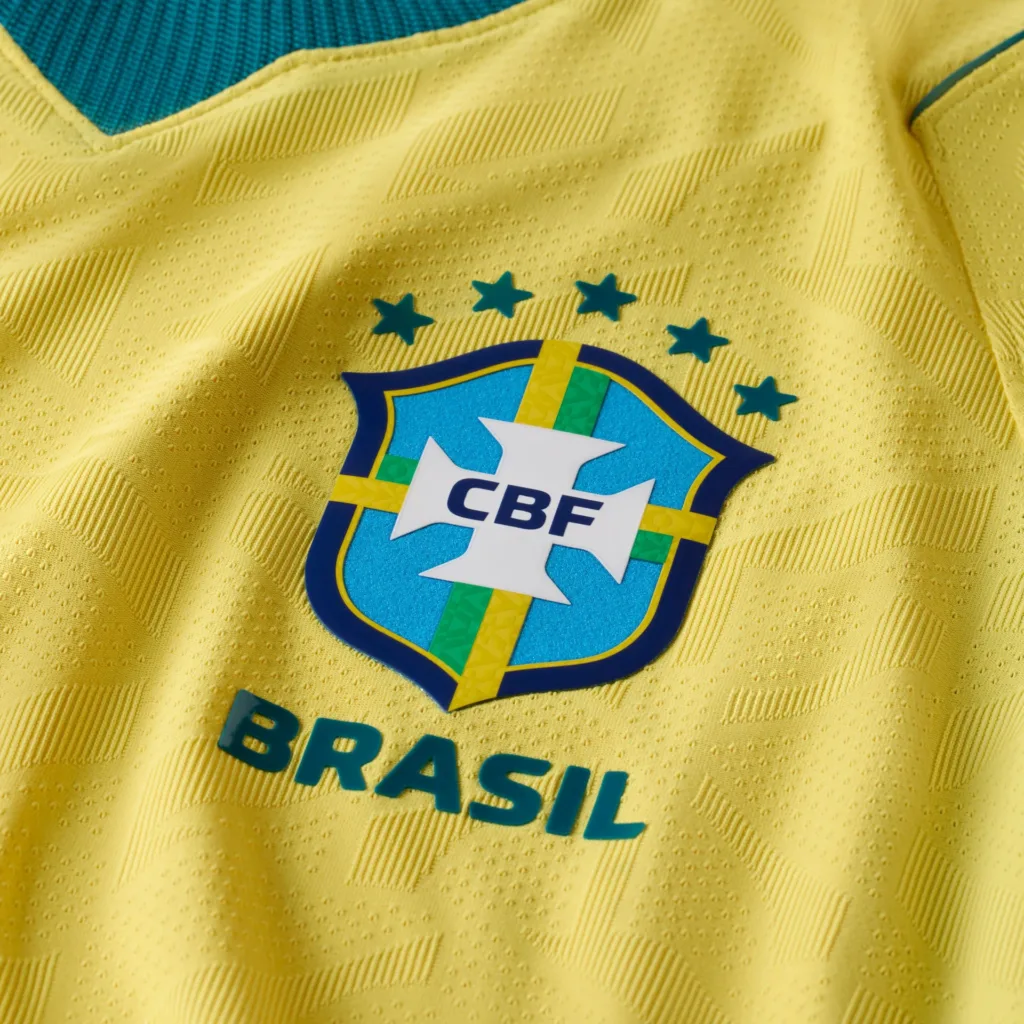 Detalhe da nova camisa da sele&ccedil;&atilde;o brasileira