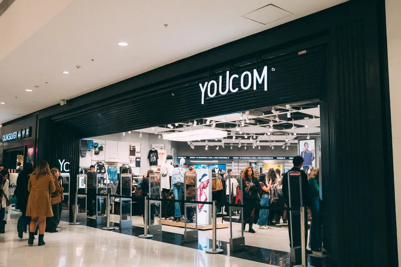 Nova loja da Youcom em Porto Alegre tem 300 metros quadrados de área total