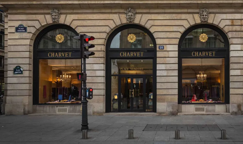 Chanel compra camisaria mais antiga do mundo em atividade